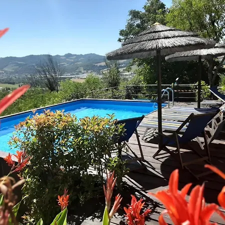 Tolles In Mit Grill Holiday home